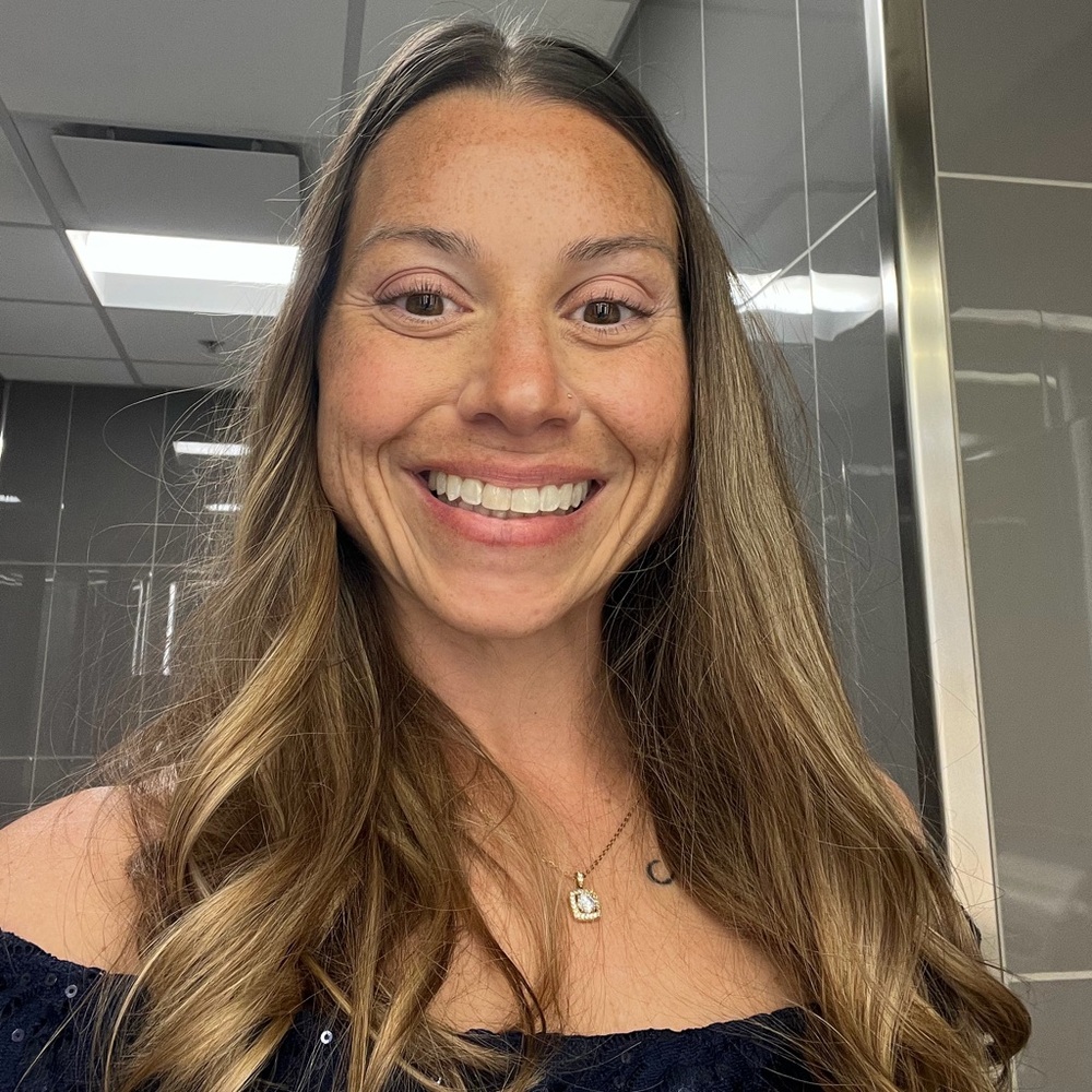 Meet your Posher, Alyssa